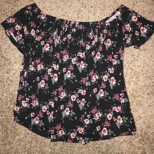 American eagle off the shoulder floral top